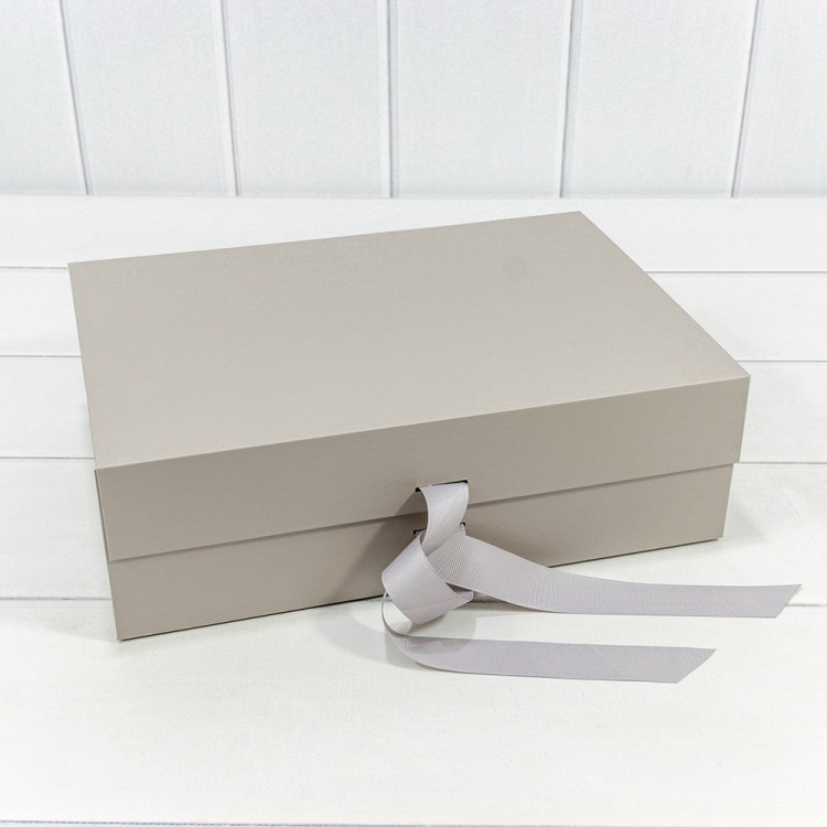 Коробка Прямоугольная 24*17*9 складная на магнитах Серый 1/48 Арт: 721357/1972