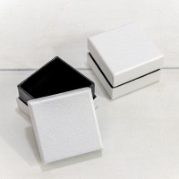 Коробка Квадратная 5,5*5,5*3,5 Белый 1/12 1/180 Арт: 60955/2
