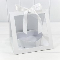Коробка подарочная 25*26*23 с окошком и бантом "Сердце" Белый 1/24 Арт: 720963/7